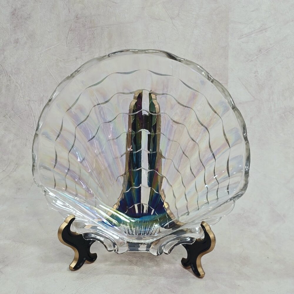 1950s Iridescent - 8 Inch Hasegawa Glass Venus Shell Plate Dish